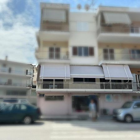 Syrios House & Apartments นาฟปลิโอ ภายนอก รูปภาพ